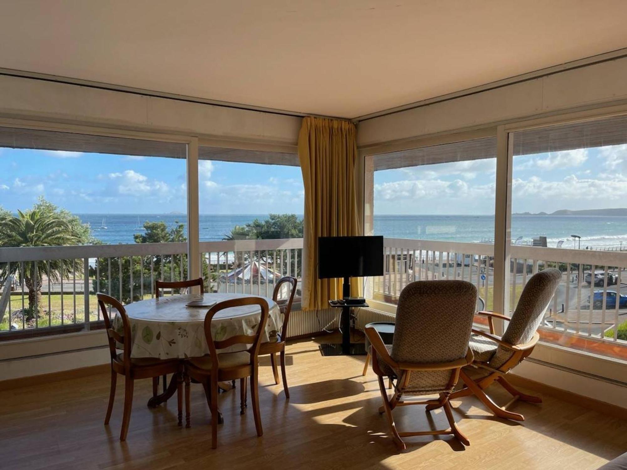 Appartement Avec Terrasse, Parking, Plage De Trestraou A Perros-Guirec - Fr-1-368-350 Eksteriør bilde